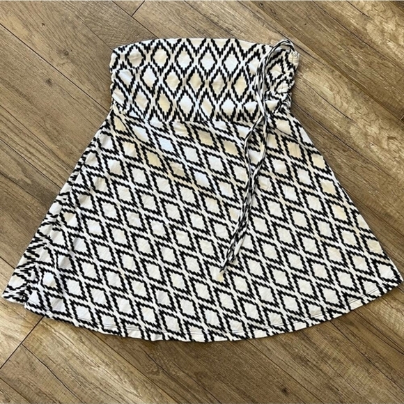 PATAGONIA Lithia Mini Skirt Or Top Size Medium NWT - Picture 8 of 12